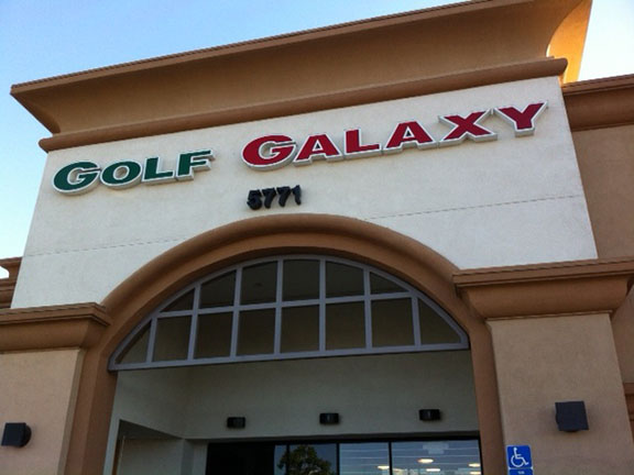 Storefront of Golf Galaxy store in Roseville, CA